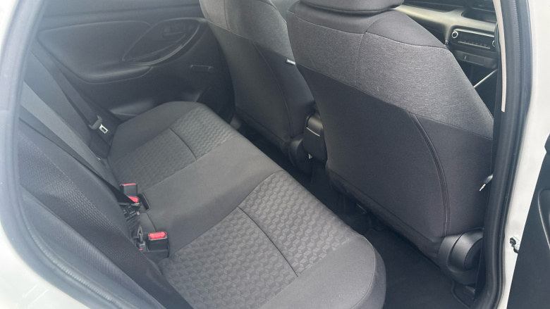 Toyota Yaris 1.5 Hybrid Icon 5dr CVT Hybrid Hatchback